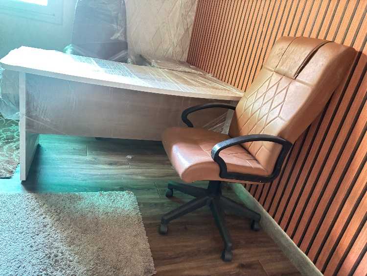 Très beau bureau à vendre