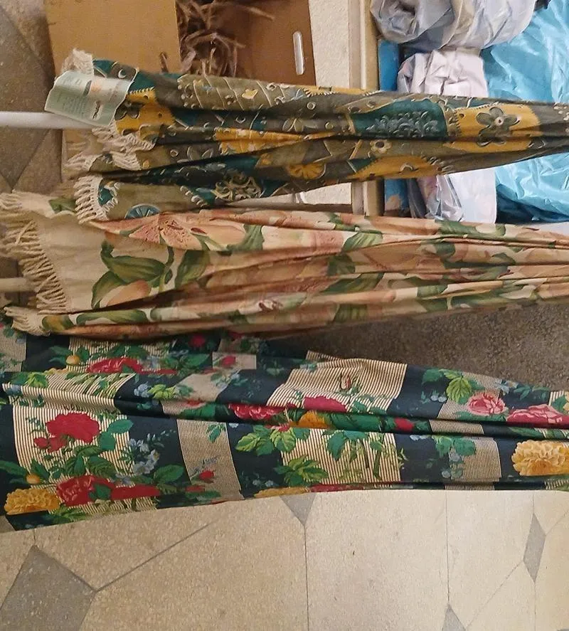 DEUX PARASOLS