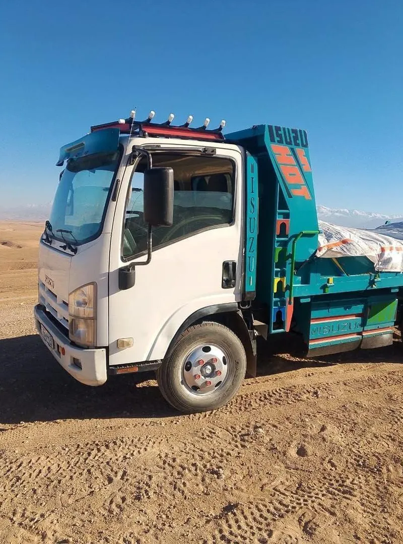 Isuzu NN 2018
