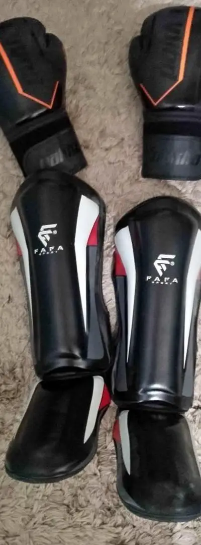 Pack Kick Boxing Pakka, presque neuf ou neuf