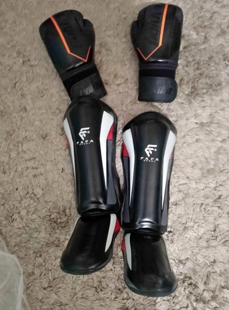 Pack Kick Boxing Pakka, presque neuf ou neuf