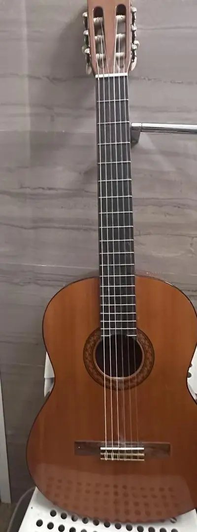Guitare Yamaha c40 (sans housse)