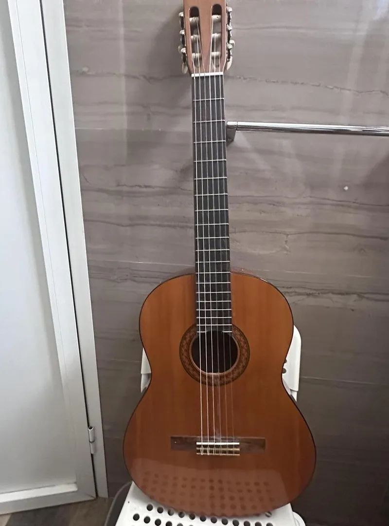 Guitare Yamaha c40 (sans housse)