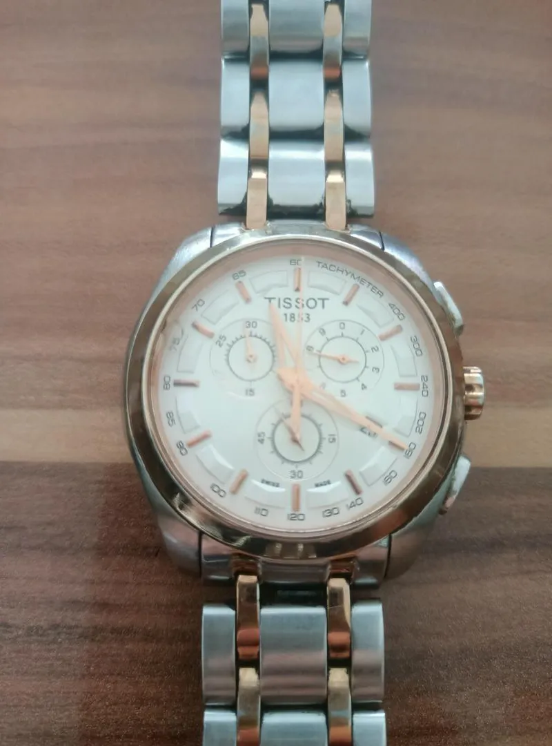 Une belle montre-bracelet - Tissot 1853