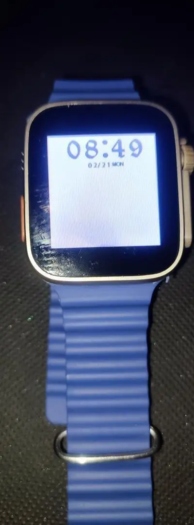 Montre en bon état à vendre.