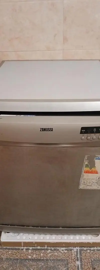 Lave-vaisselle Zanussi – Très bon fonctionnement