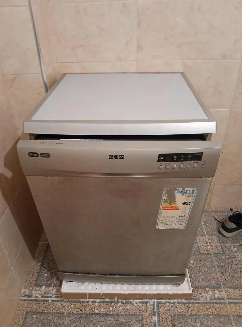 Lave-vaisselle Zanussi – Très bon fonctionnement