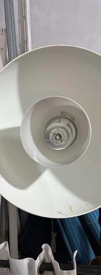 Lustre de très bonne qualité