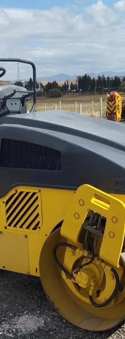 Compacteur Bomag 3 tonnes modèle 2006