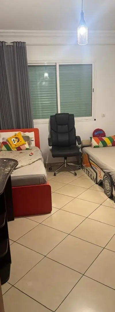 À vendre deux lits pour enfants 90/190