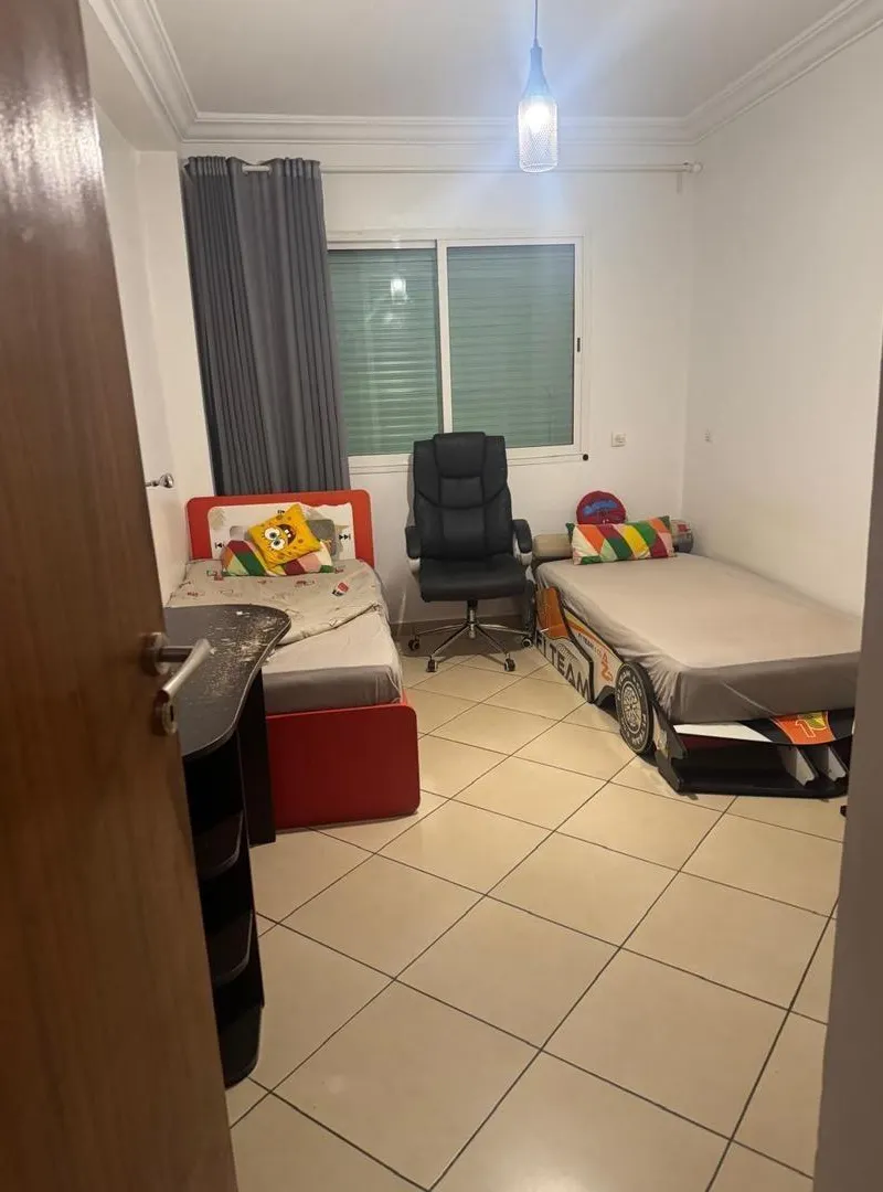 À vendre deux lits pour enfants 90/190