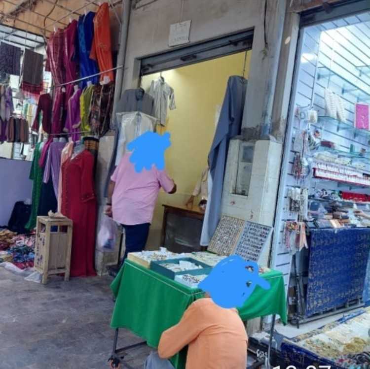 ملك تجاري للبيع