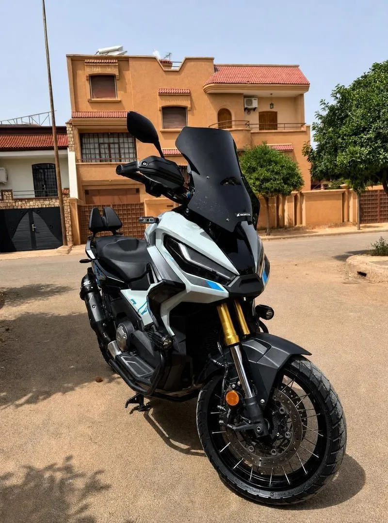HONDA X-ADV 750