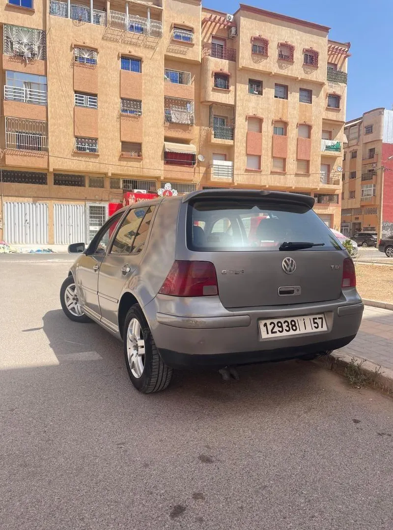 Golf 4 bien, viens la conduire