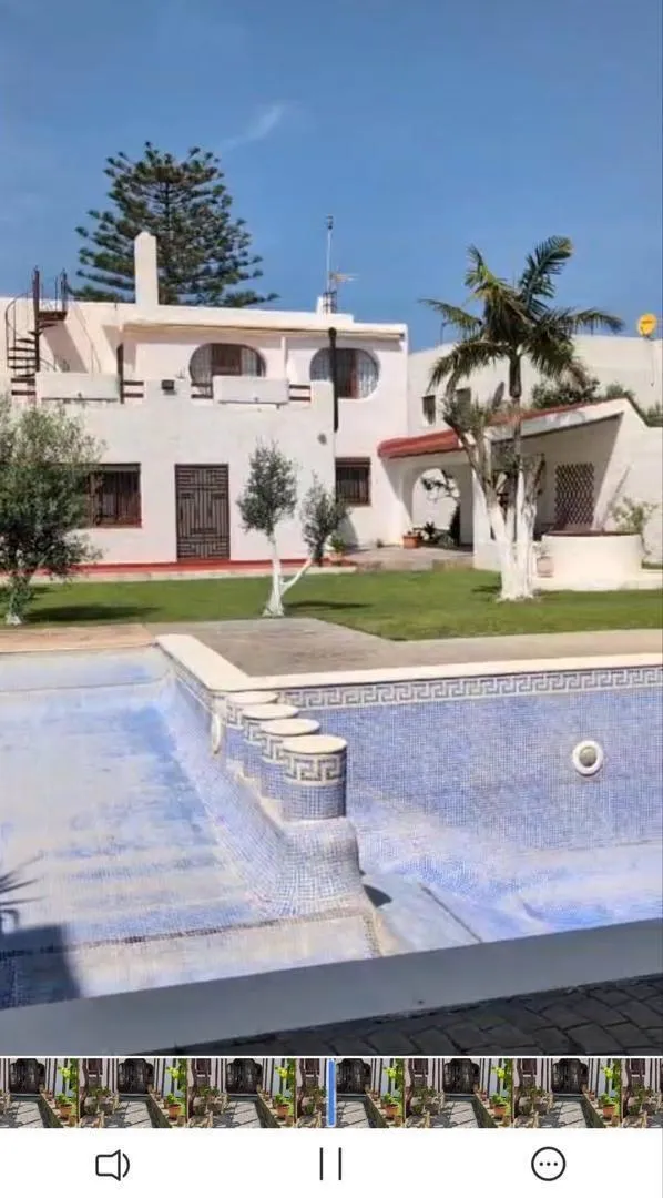 Villa Titrée 1001m² avec Piscine Martil Cabo Negro