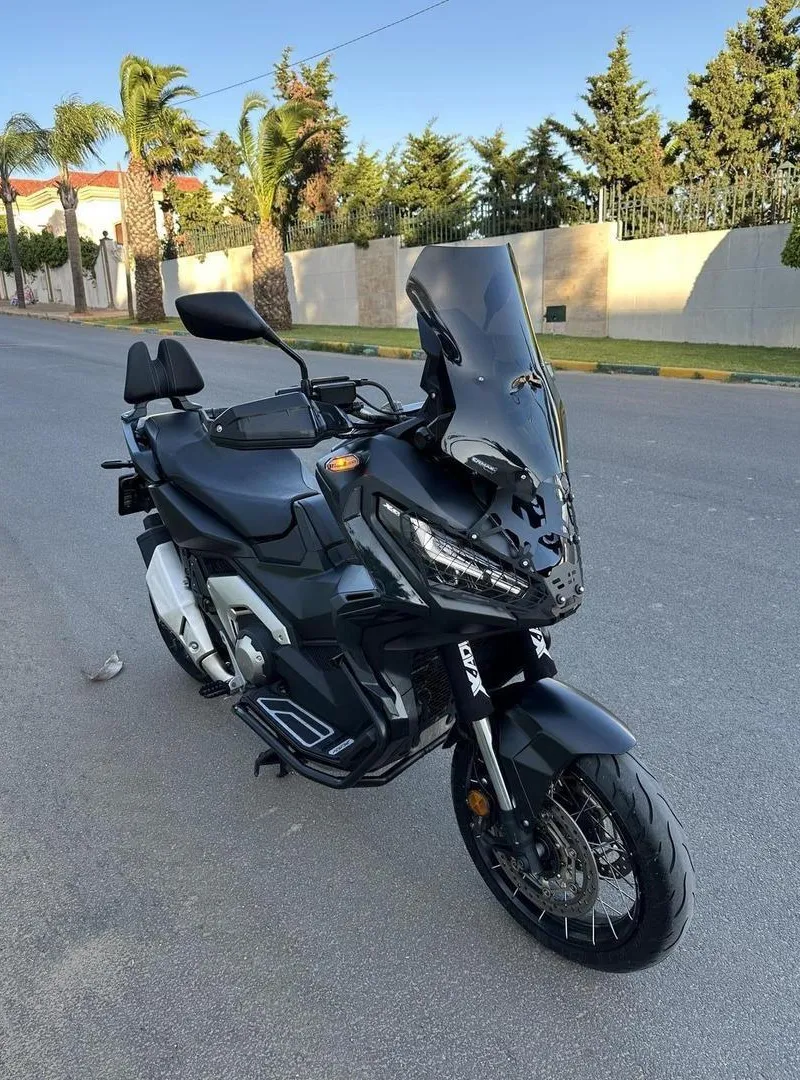 Xadv 750 bien entretenu