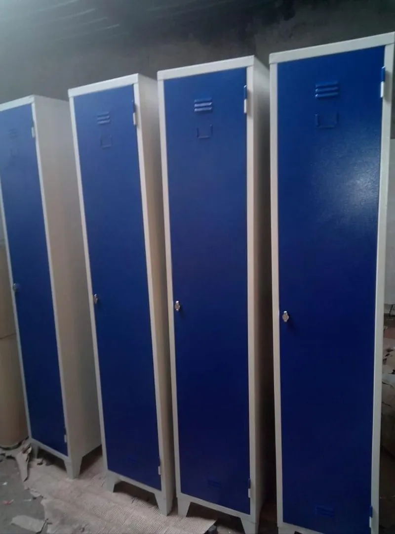 Vestiaire métallique avec serrure / Armoire métallique