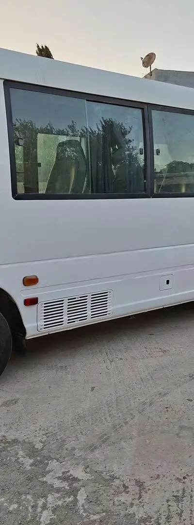 Hyundai Cunty Transport Personnel