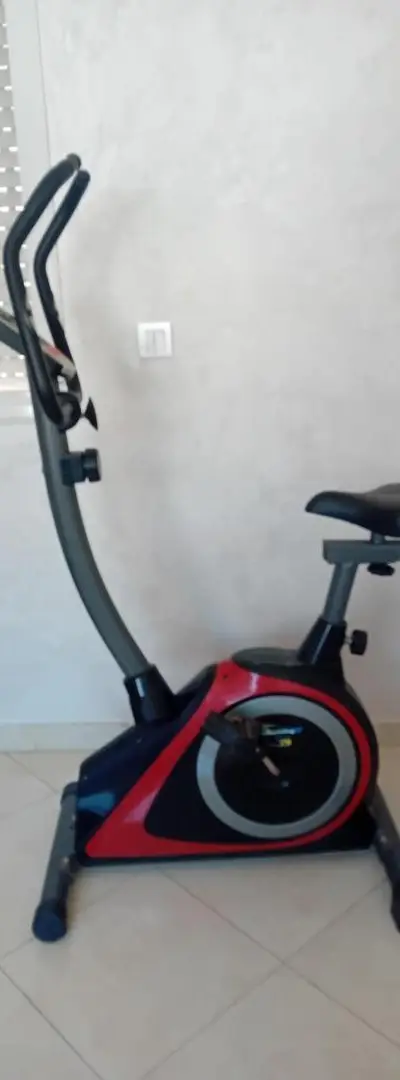 Vélo de sport en bon état – Fitness et cardio