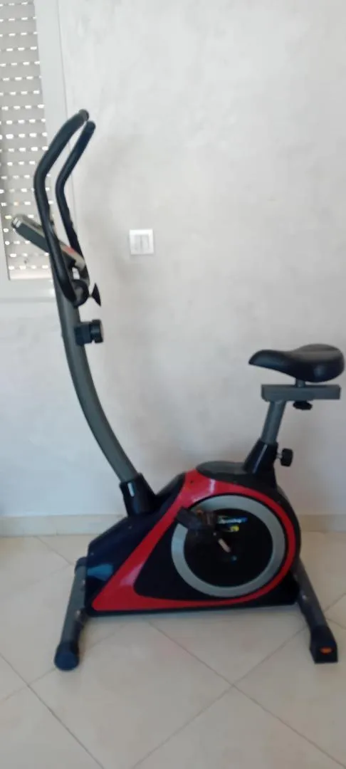 Vélo de sport en bon état – Fitness et cardio