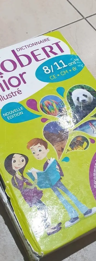 Dictionnaire LE ROBERT Junior 8/11 ans - illustré