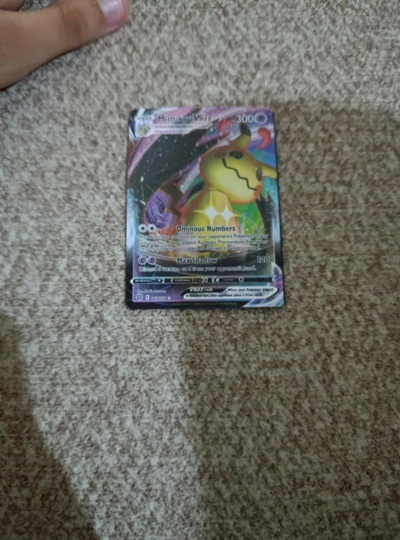 Carte Pokémon Mimikyu Vmax bon état