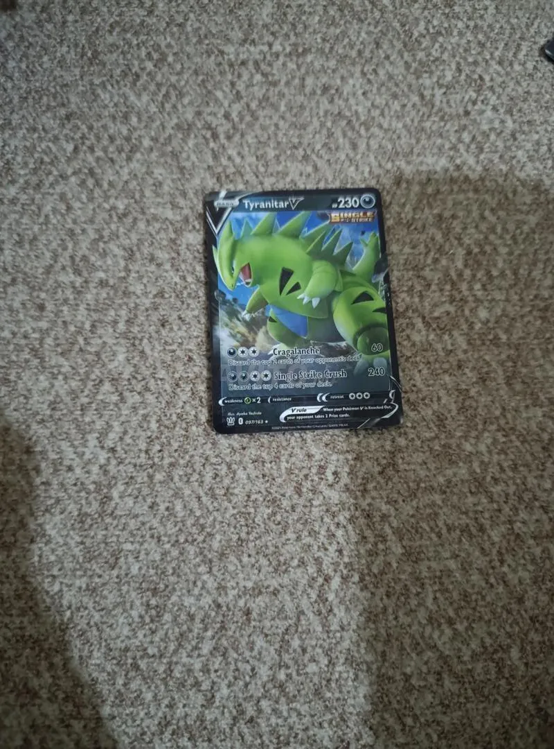 Tyranitar V bon état