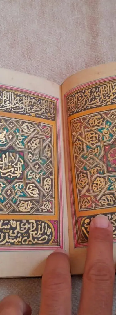 Un beau livre précieux