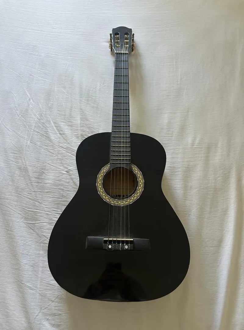 Guitare SANTARI à vendre