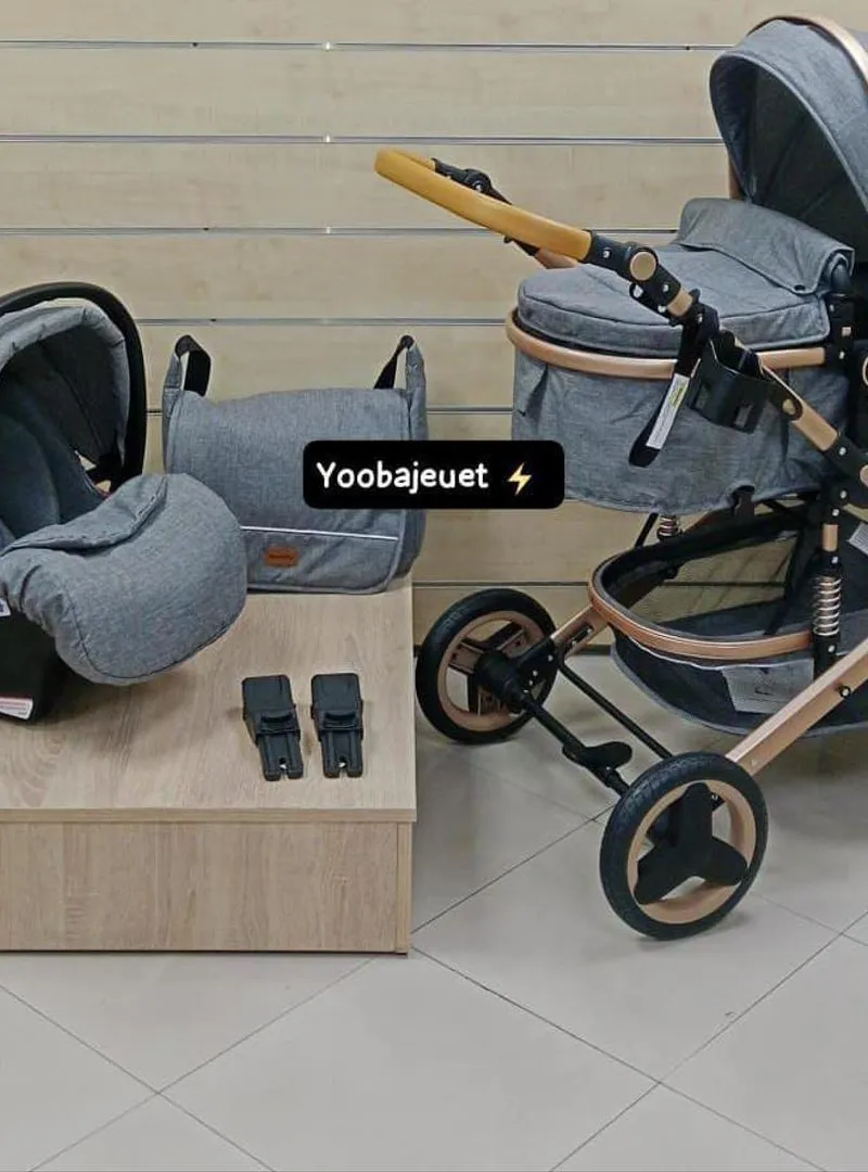 Poussette réversible de marque Mon Bébé