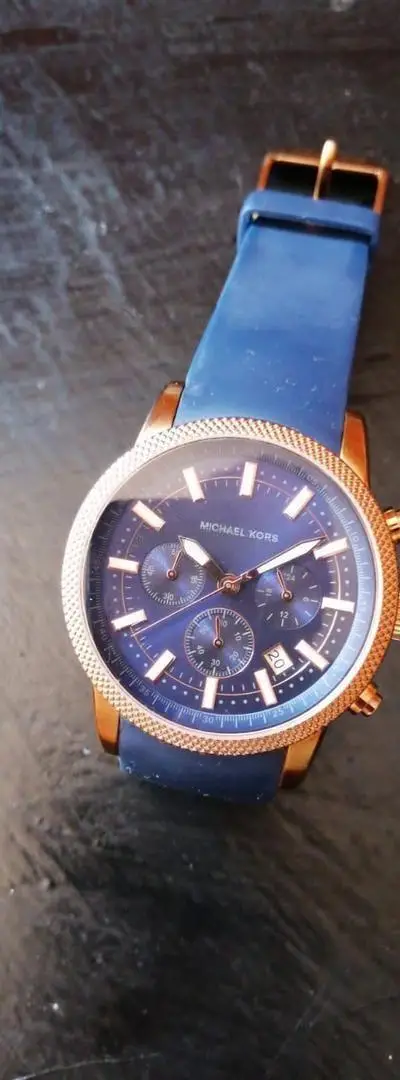 Montre Michael Kors Ritz Chronograph bleue.
