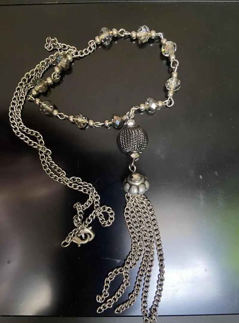 Collier long argenté