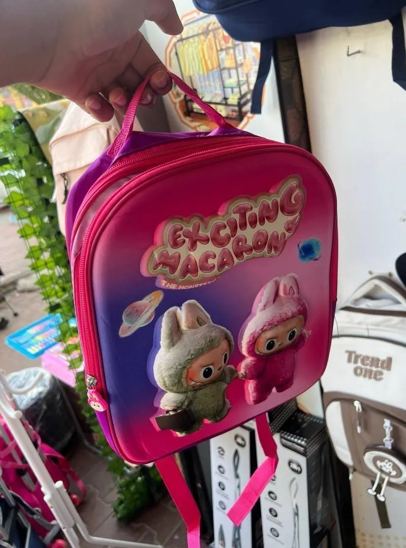 Sac à dos magnifique pour enfants avec un design attrayant.