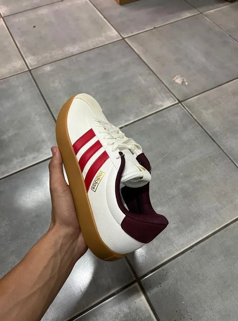 Adidas Spezial blanche et rouge – Neuve