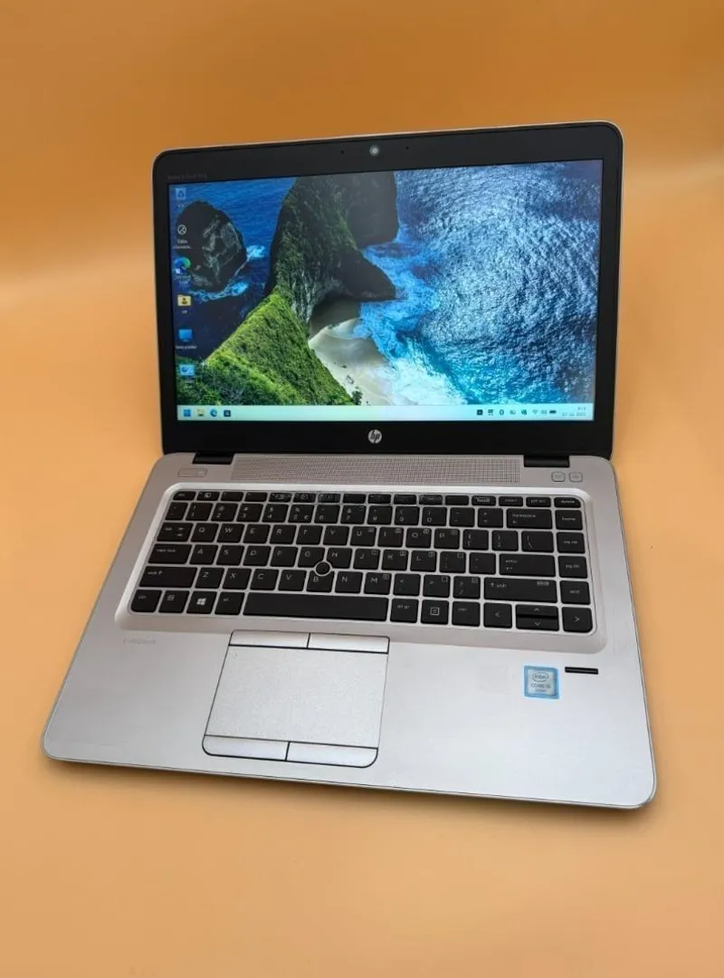 HP i5 Elitebook Slime 6ème RAM 8 disque SSD et 500
