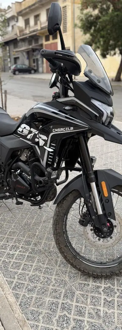 CN GACELA GTS 200cc moteur neuf dossier vide