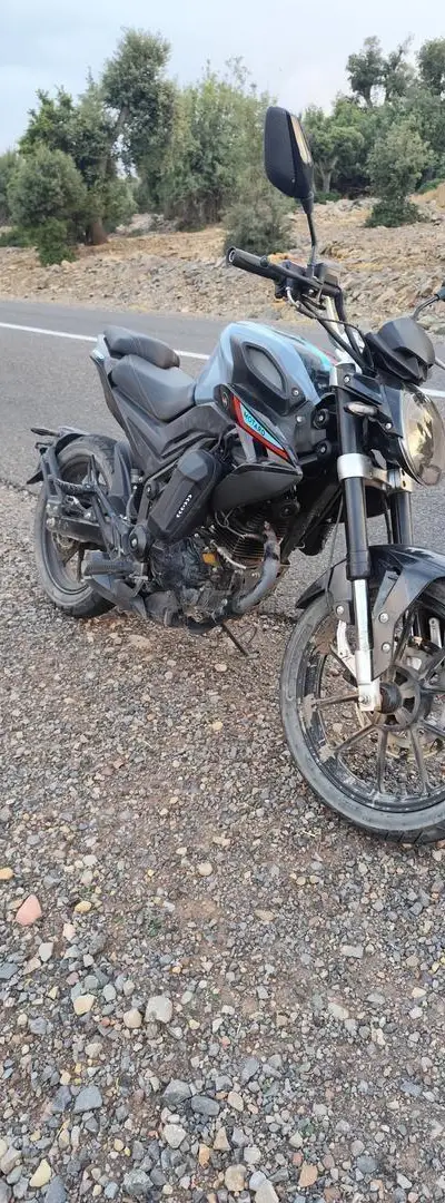 Moto pour montagnes