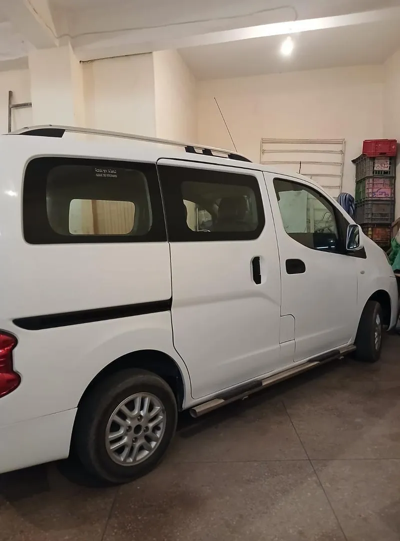 Bonne Nissan blanche
