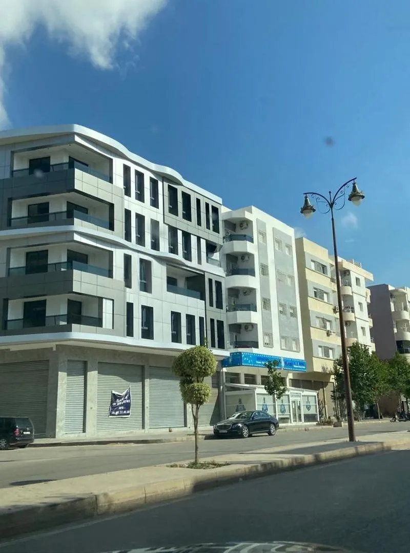 مكتب للبيع - Bureau à vendre Route Ain chkef