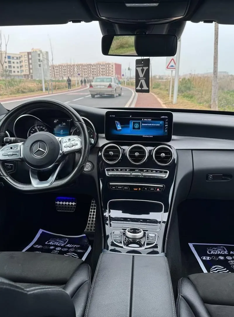 Mercedes 220D