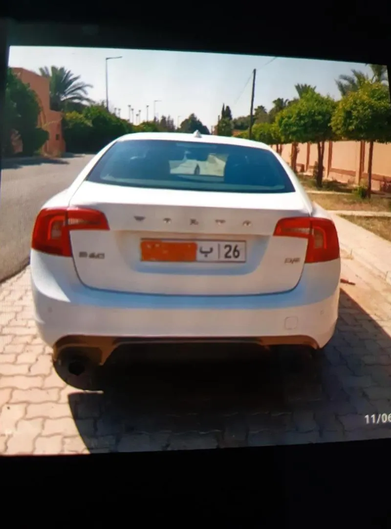 VOLVO S-60