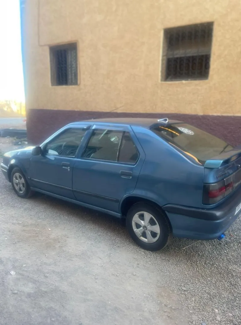 Voiture excellente, turbo économique amélioré