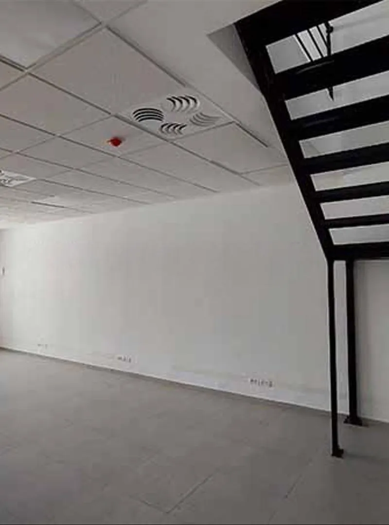 Deux Bureaux En Location au Centre