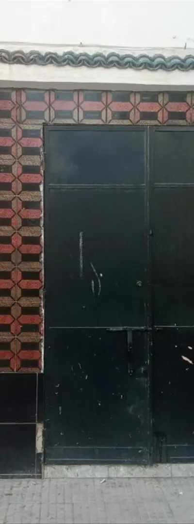 Magasin à louer à Hay Salam