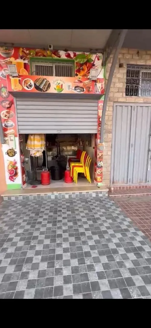 Magasin à vendre Saada route Casa