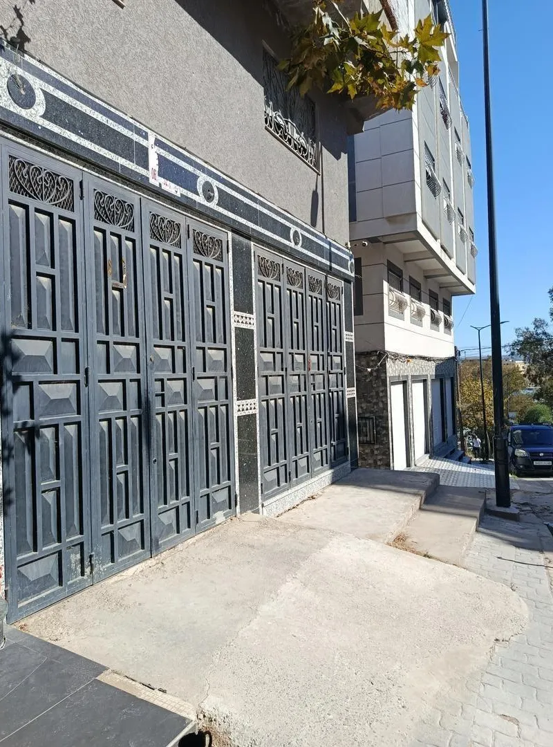 Magasins à louer