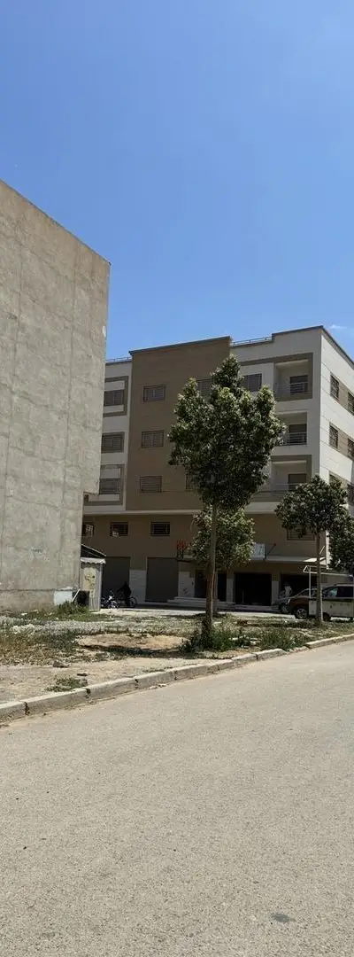 Terrain 2 façades R3
