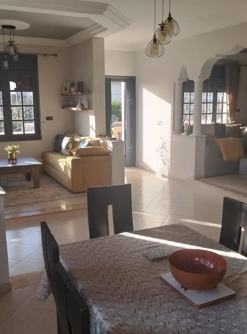 Villa de 420m2 3 niveaux