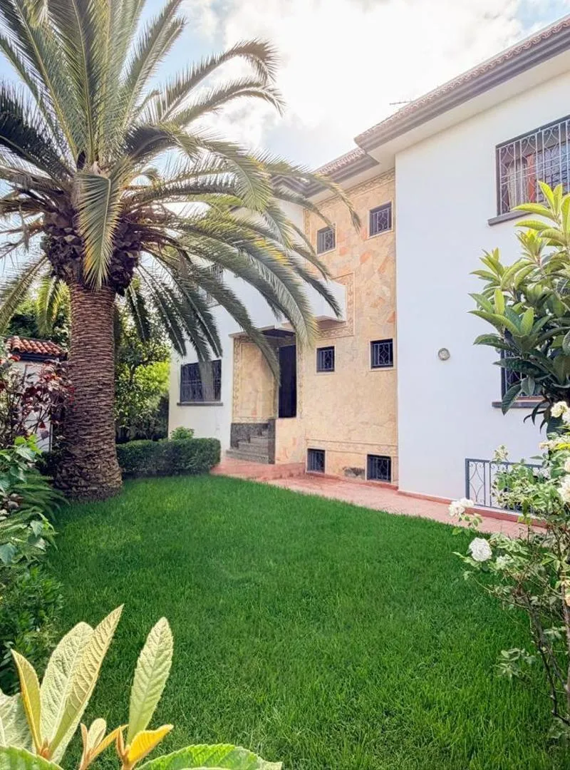 VILLA À VENDRE - AVIATION MABELLA