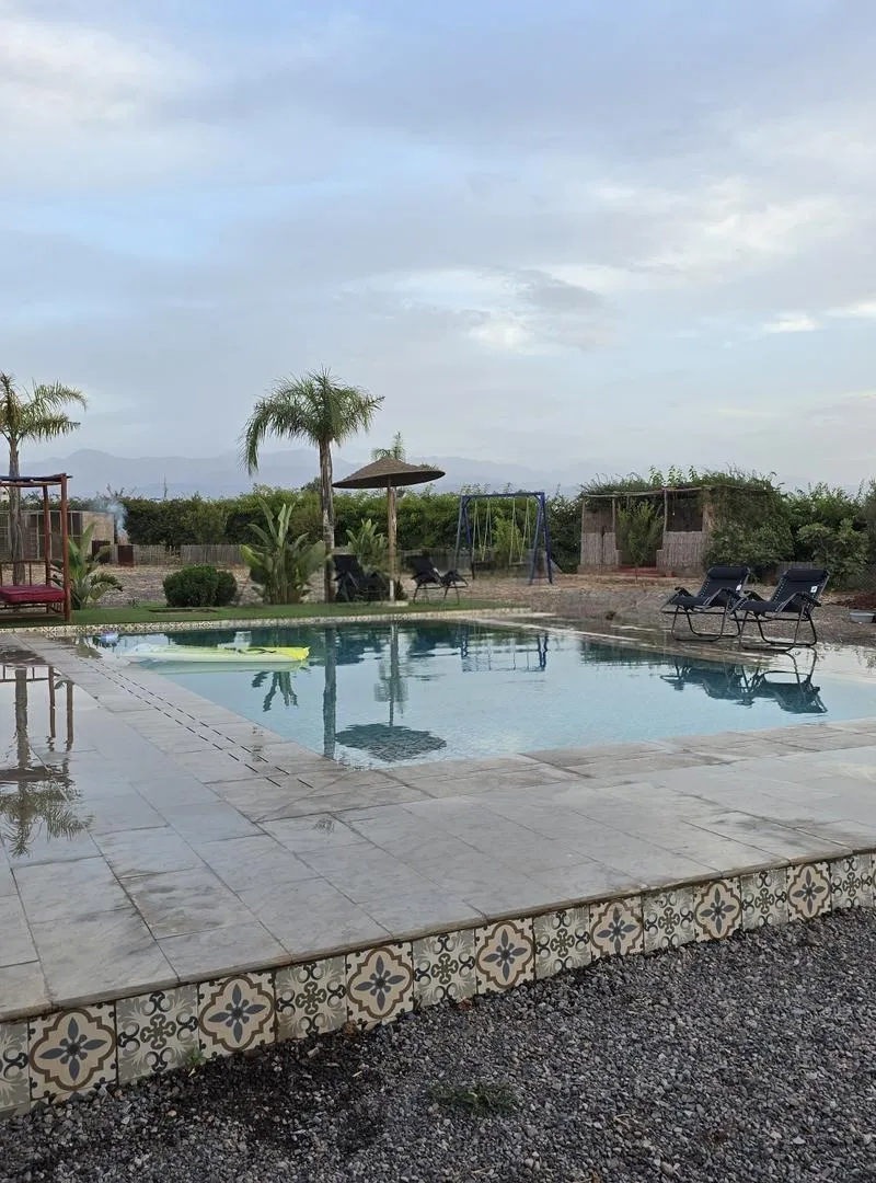 Petite ferme . piscine